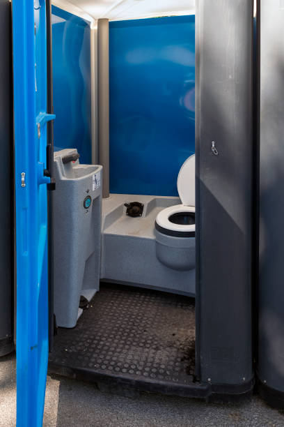 Portable Toilet Options We Offer in Zolfo Springs, FL