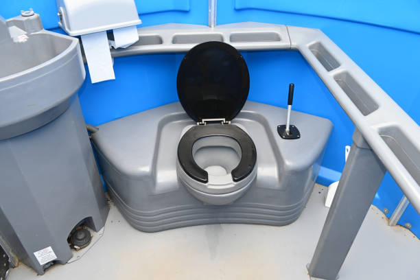 Best Portable restroom trailer rental  in Zolfo Springs, FL